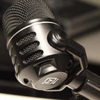Dynamic Super Cardioid Instrument Microphone Inc Case & Holder