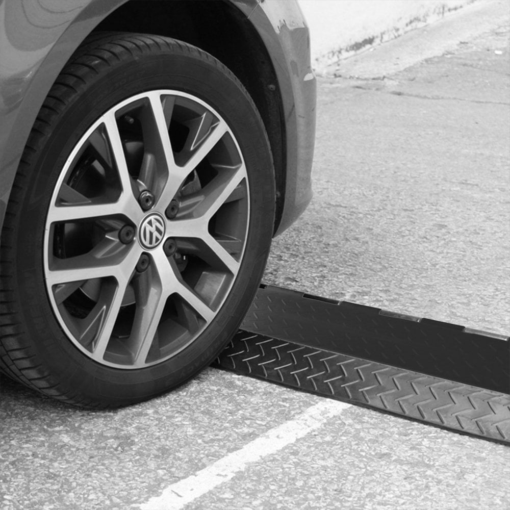 5 Channel 1m Rubber Cable Guard Black