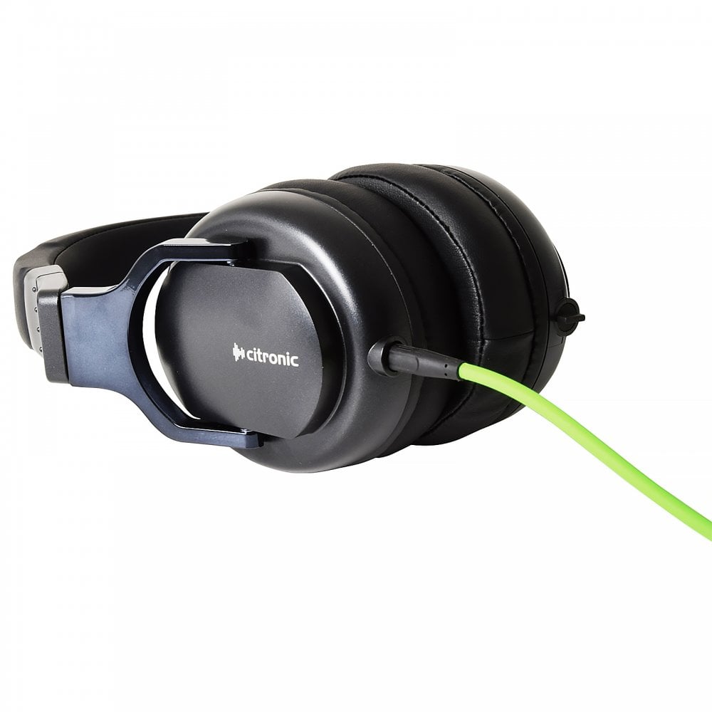 Professional Studio Monitor Headphones including Case