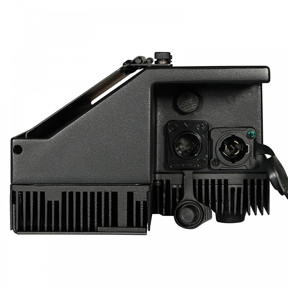 Virtuoso 700 Cyclorama IP 65 HEX Wash Light