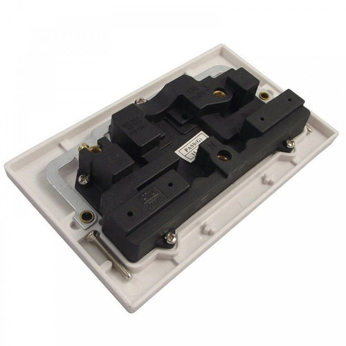 2 Gang 3 Pin UK Standard Wall Socket Switched