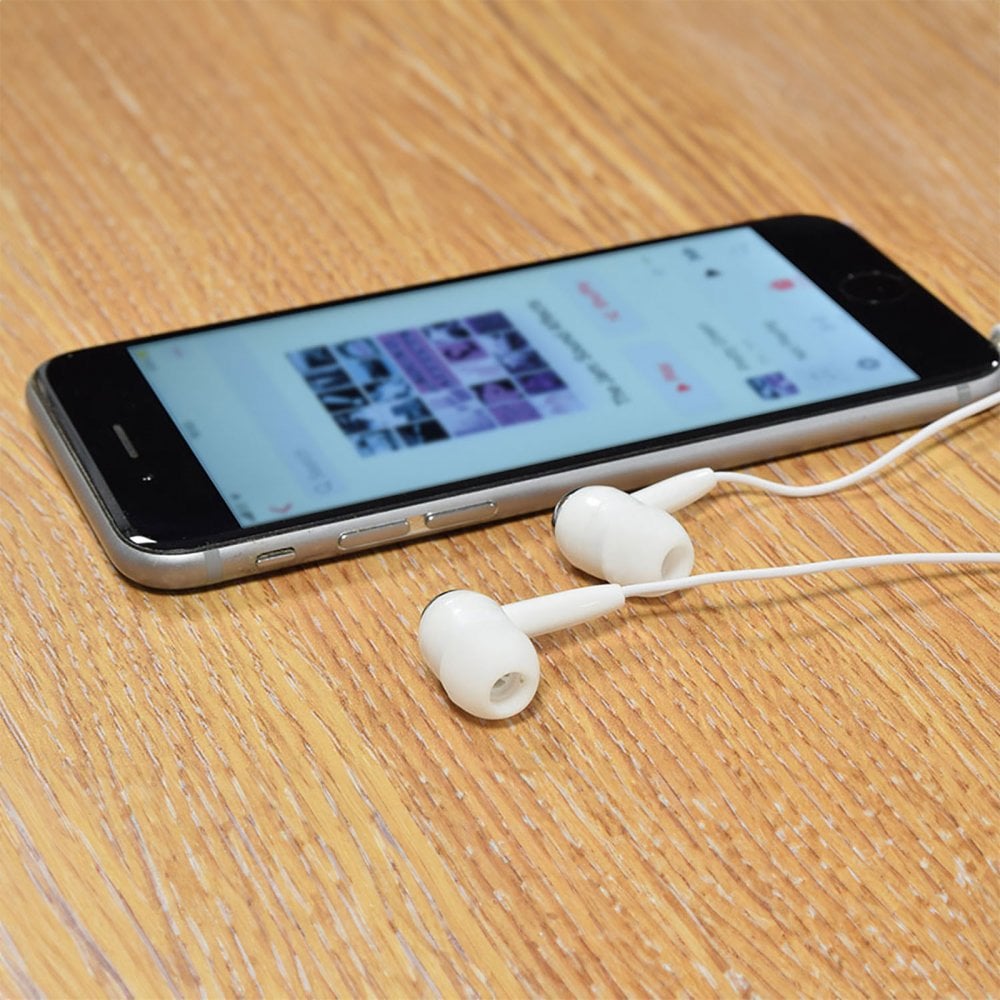 EC9W Stereo Earphones Ultra Lightweight White