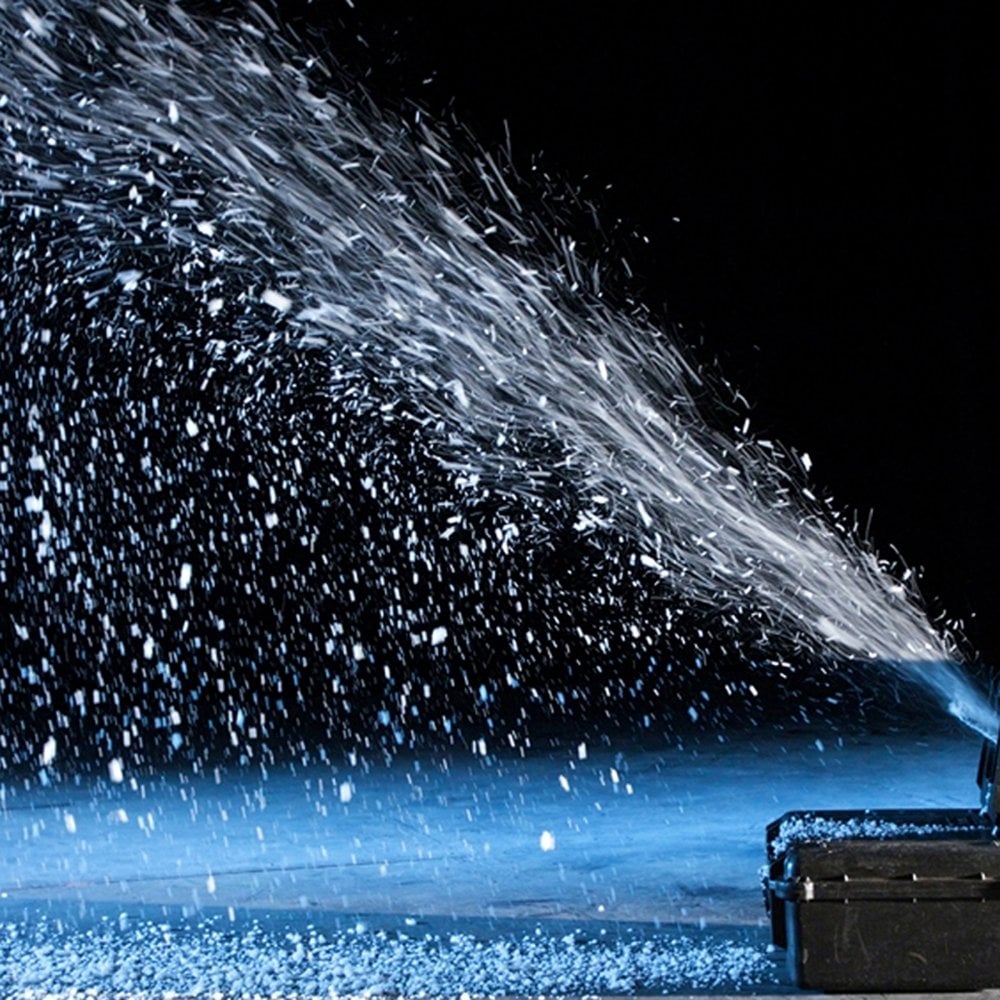 4 x 5L UK Snow Fluid For Artificial Snowflake Effect Machines