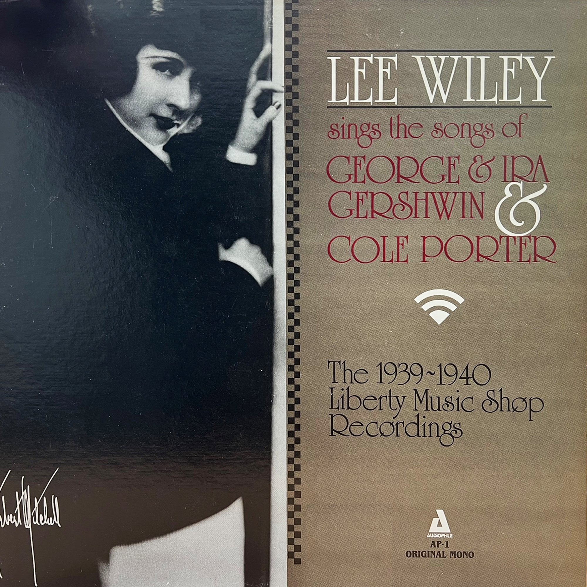 Vinyl Record of Lee Wiley Title Sings The Songs Of George & Ira Gershwin & Cole Porter
