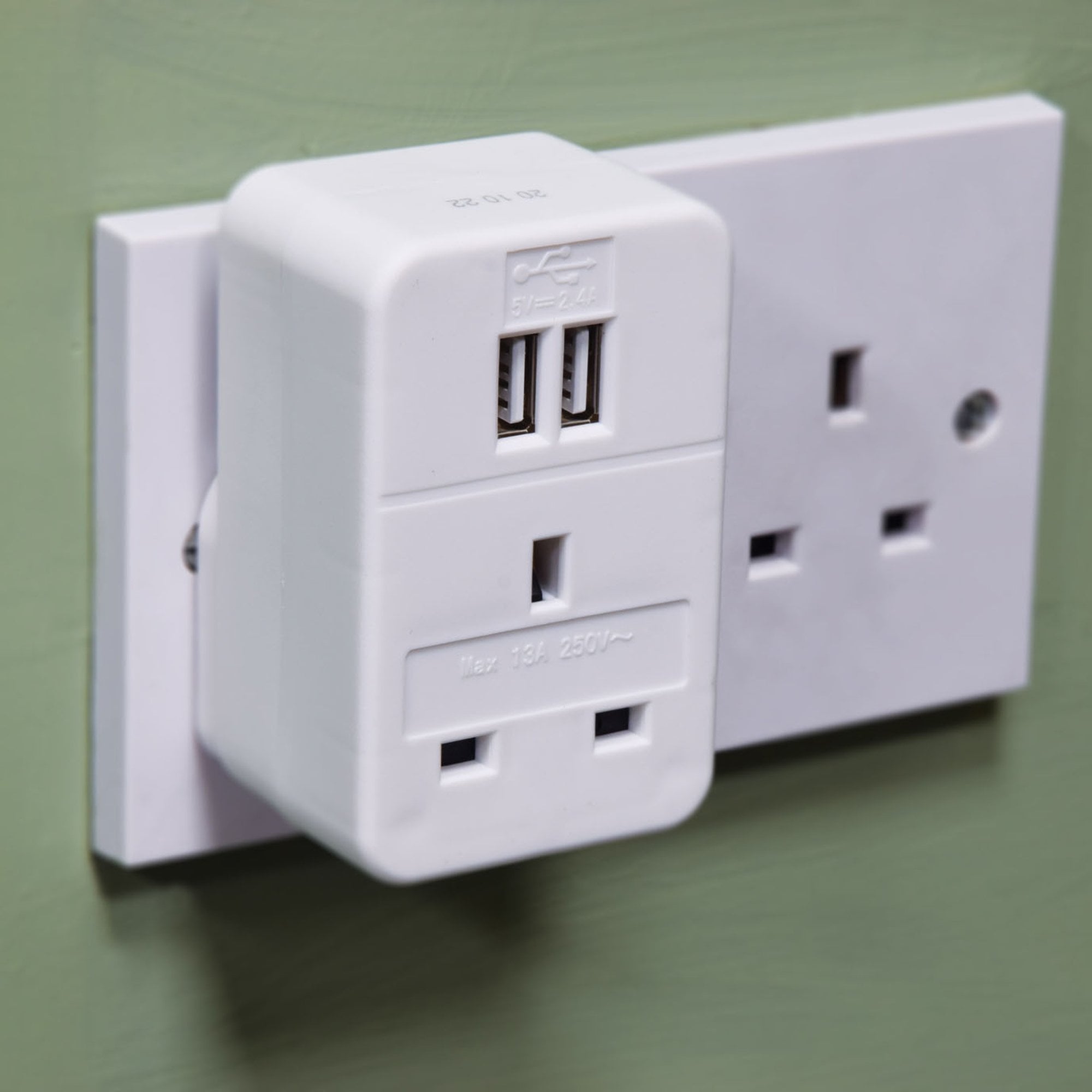 Plug Through UK Mains Adaptor with Dual USB Ports