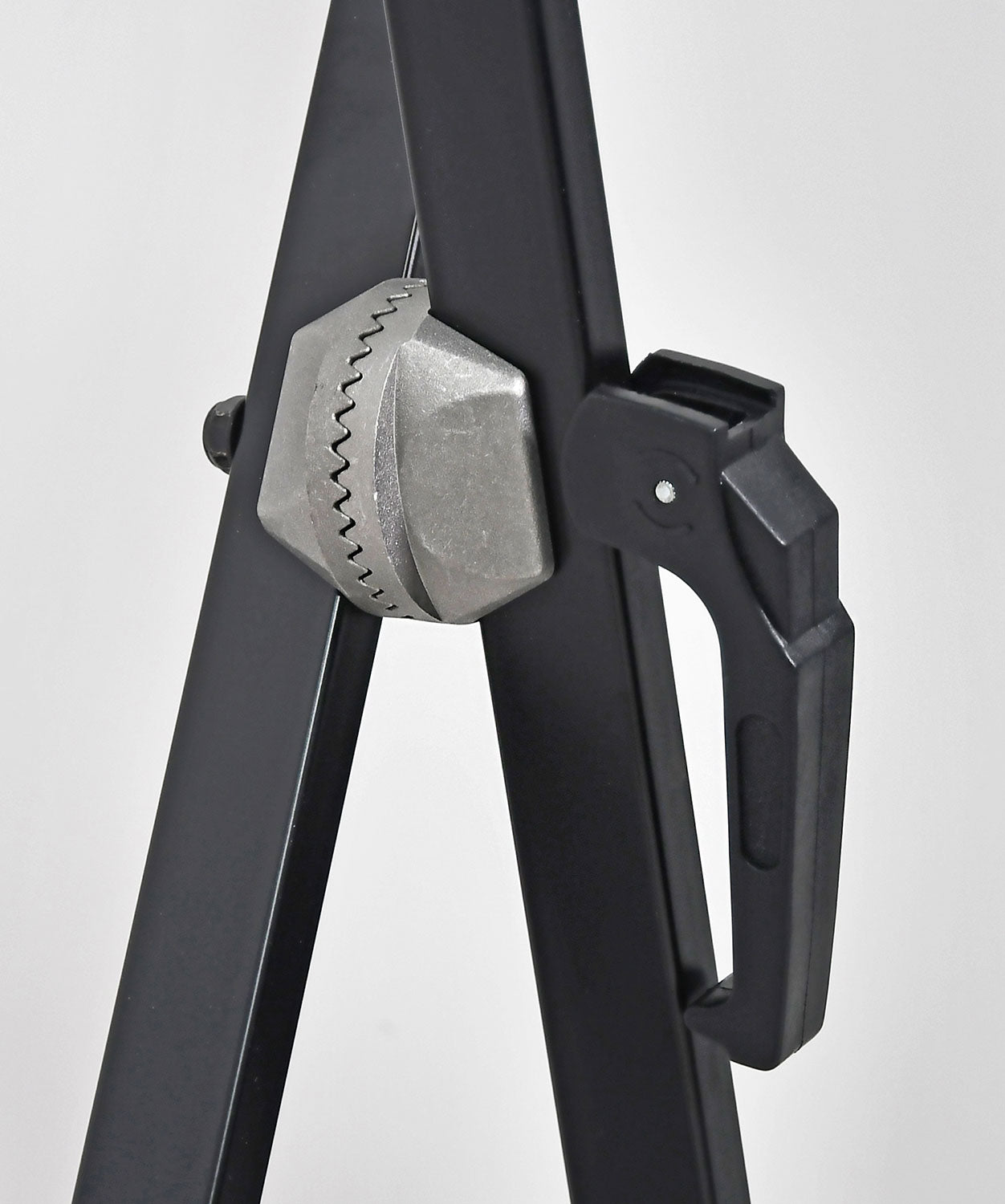 Double X Frame Keyboard Stand with Tooth Lock Adjustment